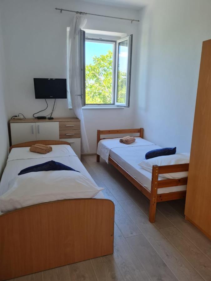 Lovely Apartment Omiš Eksteriør billede